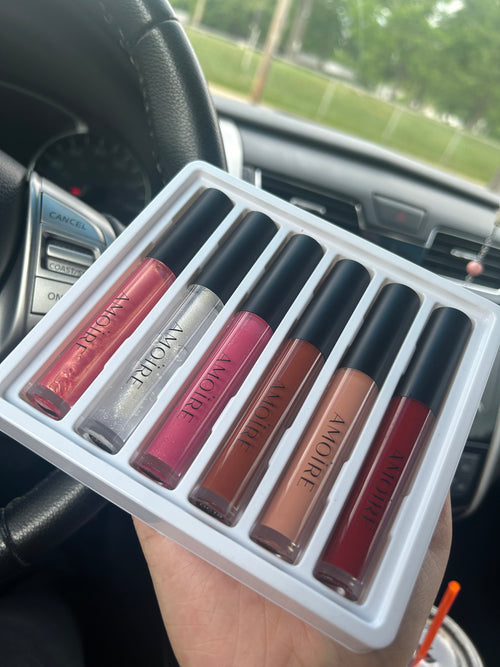 Signature Gloss Collection